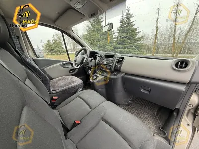 Фото 5 — Микроавтобус Renault Trafic, 2017