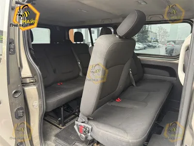 Фото 7 — Микроавтобус Renault Trafic, 2017