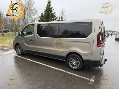 Фото 4 — Микроавтобус Renault Trafic, 2017