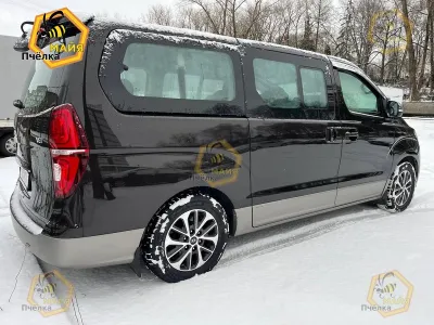 Фото 2 — Микроавтобус Hyundai H-1, 2018