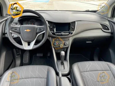 Фото 8 — Chevrolet Tracker, 2020