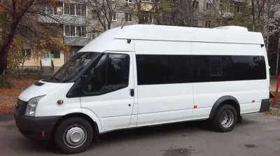 Микроавтобус Ford Transit, 2010