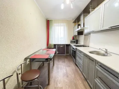 Фото 2 — 3-комнатная квартира на сутки — Глубокое, Калинина 37