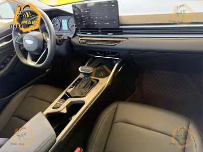 Фото 5 — Geely Emgrand, 2025